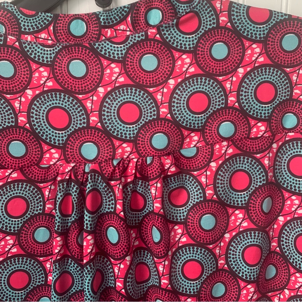 Erma’s Closet (Small) in Pink and Blue Boutique Top - Picture 7 of 7